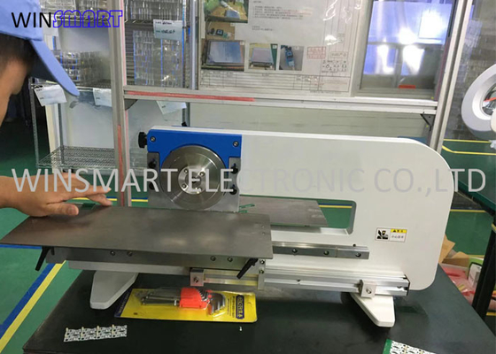 ভালো দাম 330mm PCB বোর্ড কাটার মেশিন সামঞ্জস্যযোগ্য কাটিয়া গতি সঙ্গে অনলাইন